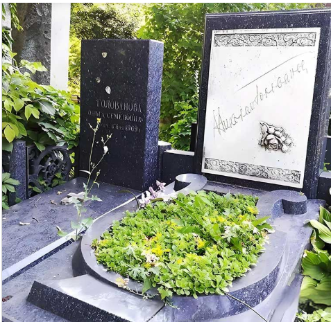 பளிங்கு தலைக்கல்லை எவ்வாறு சரிசெய்வது?