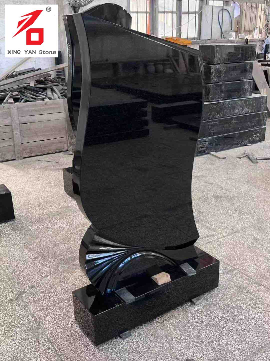 கருப்பு வடிவ கலை கல்லறை